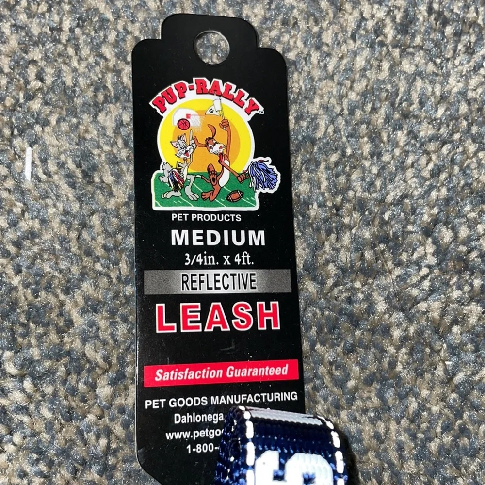 Penn State Nittany Lions Navy & White Reflective Dog Leash Small 5/8 in by 4ft